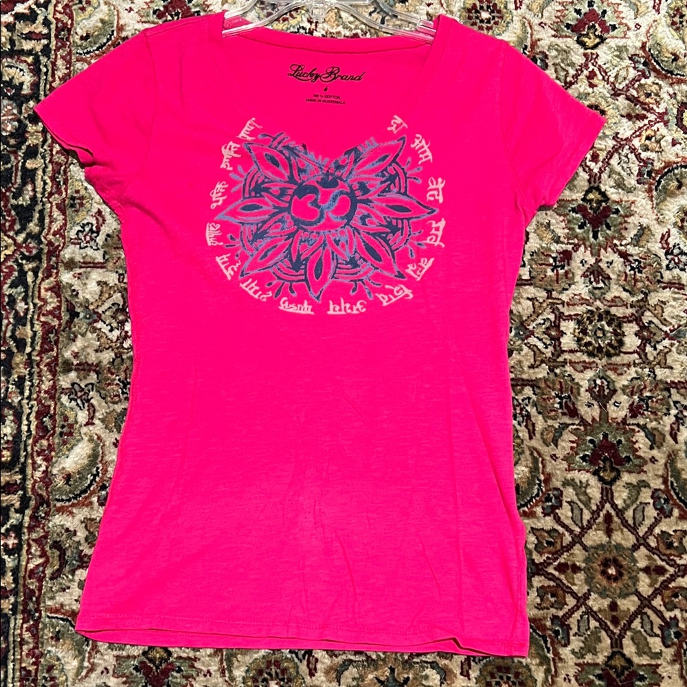Lucky Brand Women's Pink Graphic V-Neck Tee Size Small